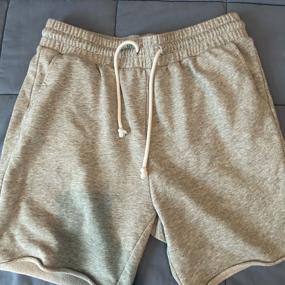 H&M Men's sweat shorts